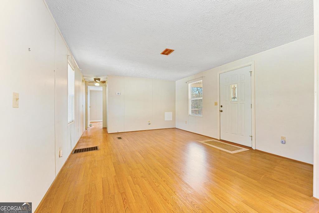 451 Defoor Rd Toccoa - 37