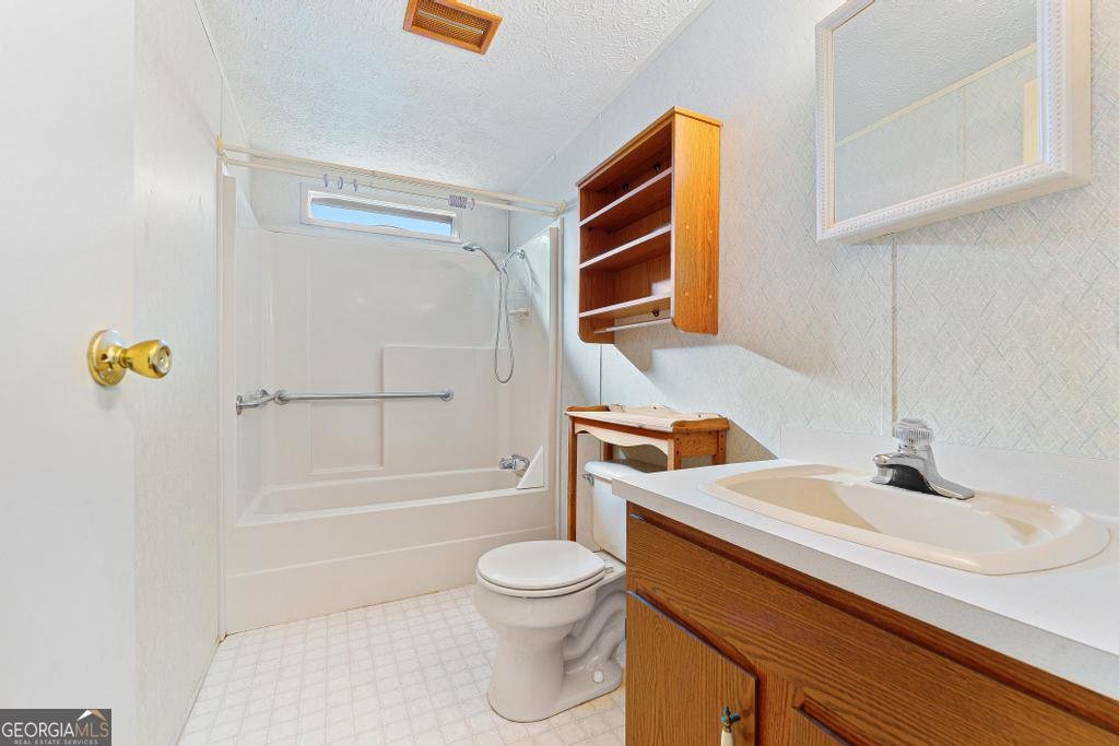 451 Defoor Rd Toccoa - 43