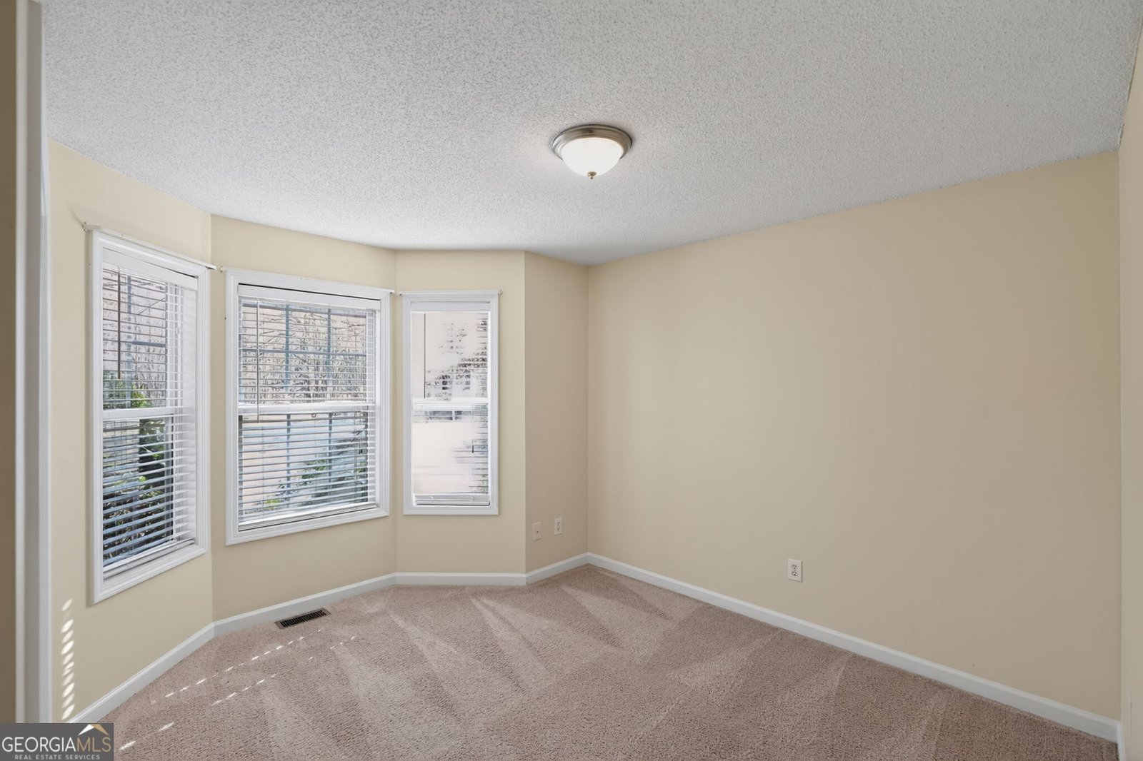 13 Sidney Rockmart - 15