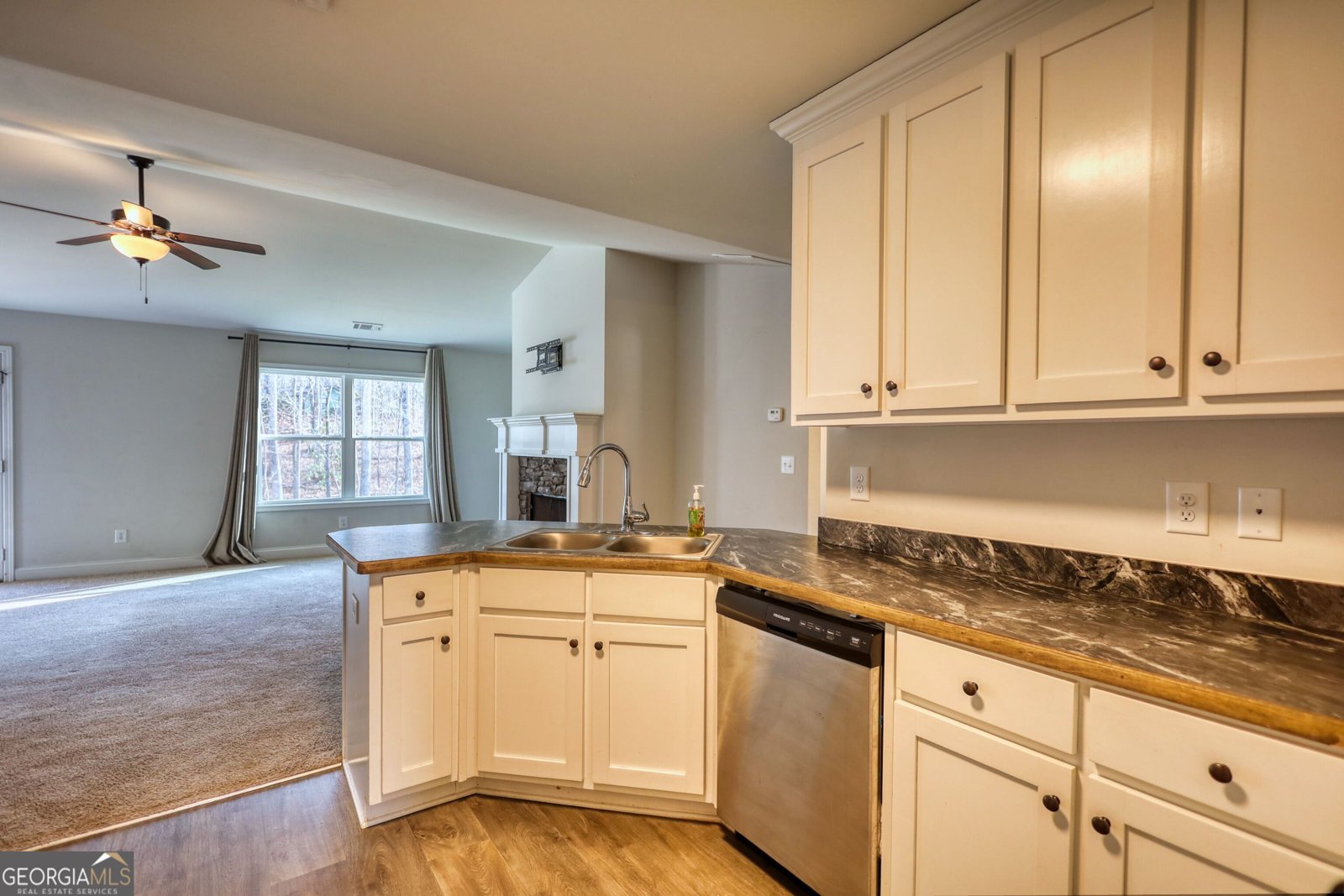 151 Rolling Woods Lane Hull - 24