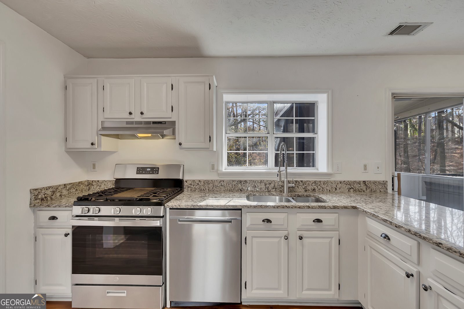 4935 Tanners Spring Drive Alpharetta - 11