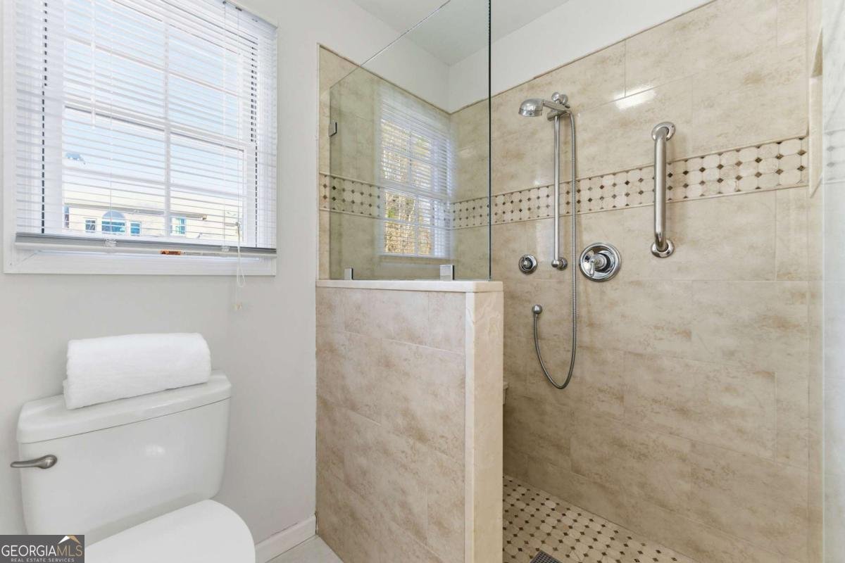 2903 Ashebrooke Drive Marietta - 40