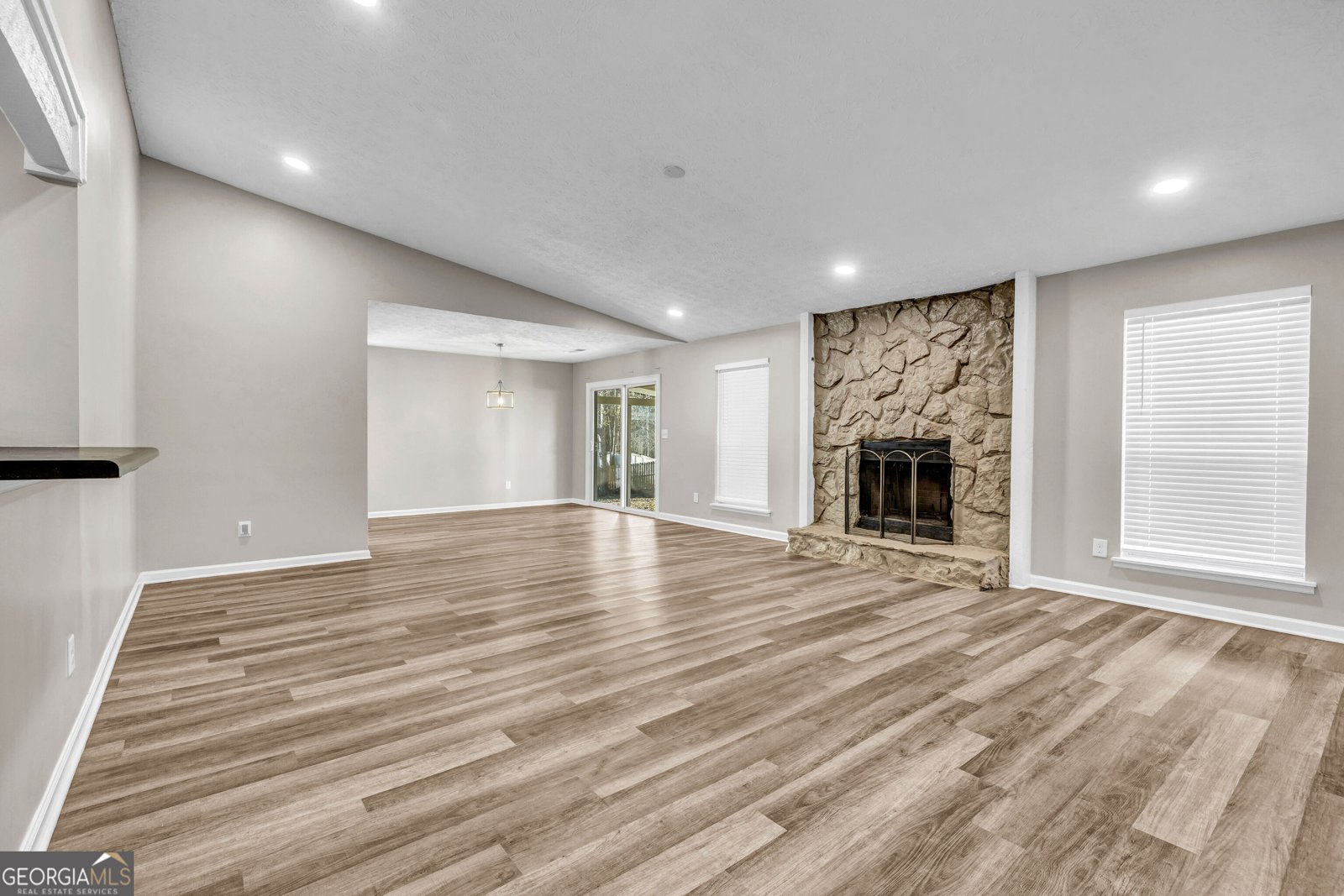 8413 Glenwoods Terrace Riverdale - 3