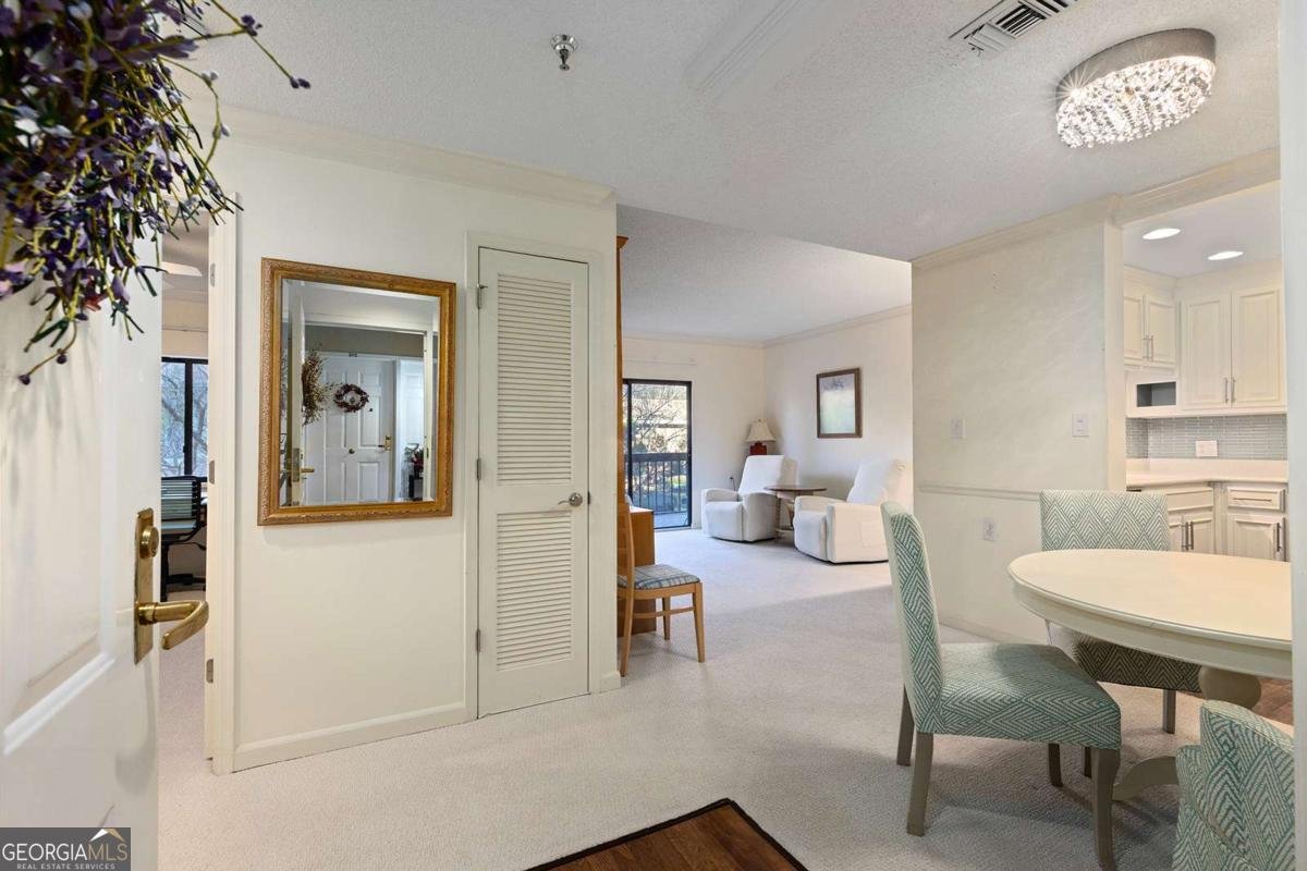 1800 Clairmont Lake Decatur - 4