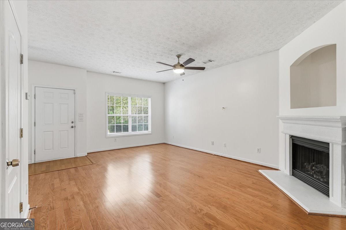 2818 Village Trc East Point - 9