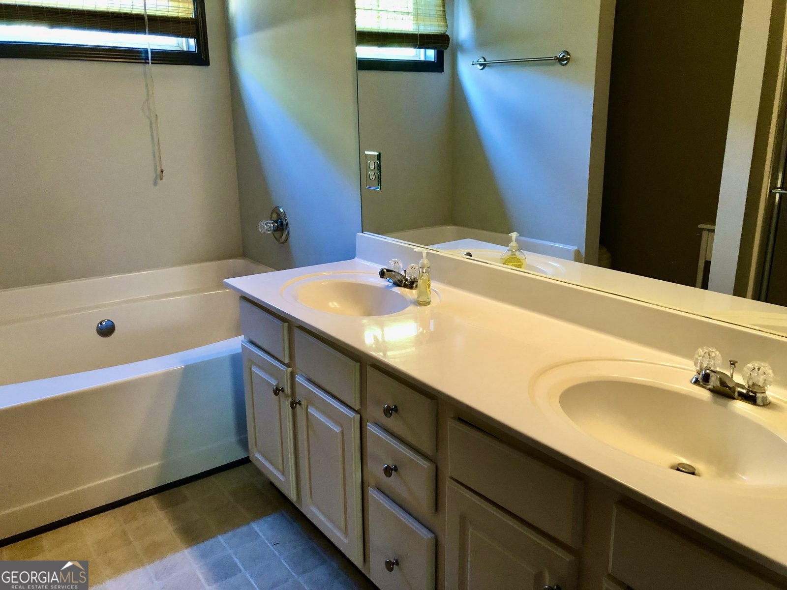 426 Arrowhead Trail Canton - 17