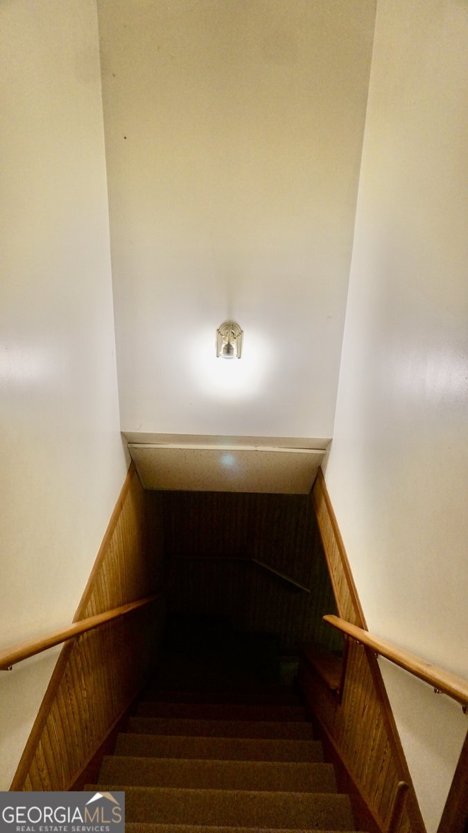 4549 Oak Street Oakwood - 25