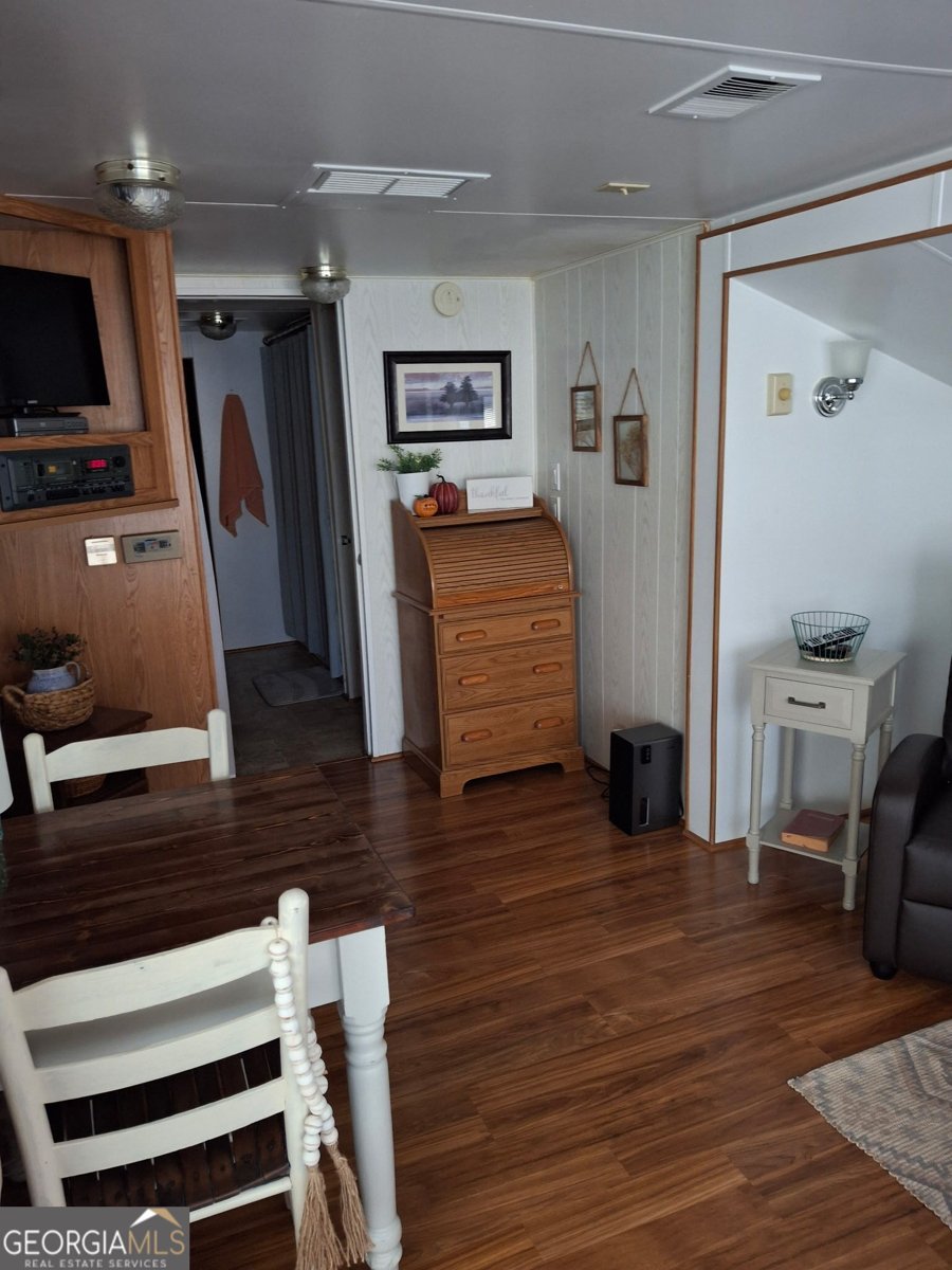 112 CINDY Parkway Cleveland - 13