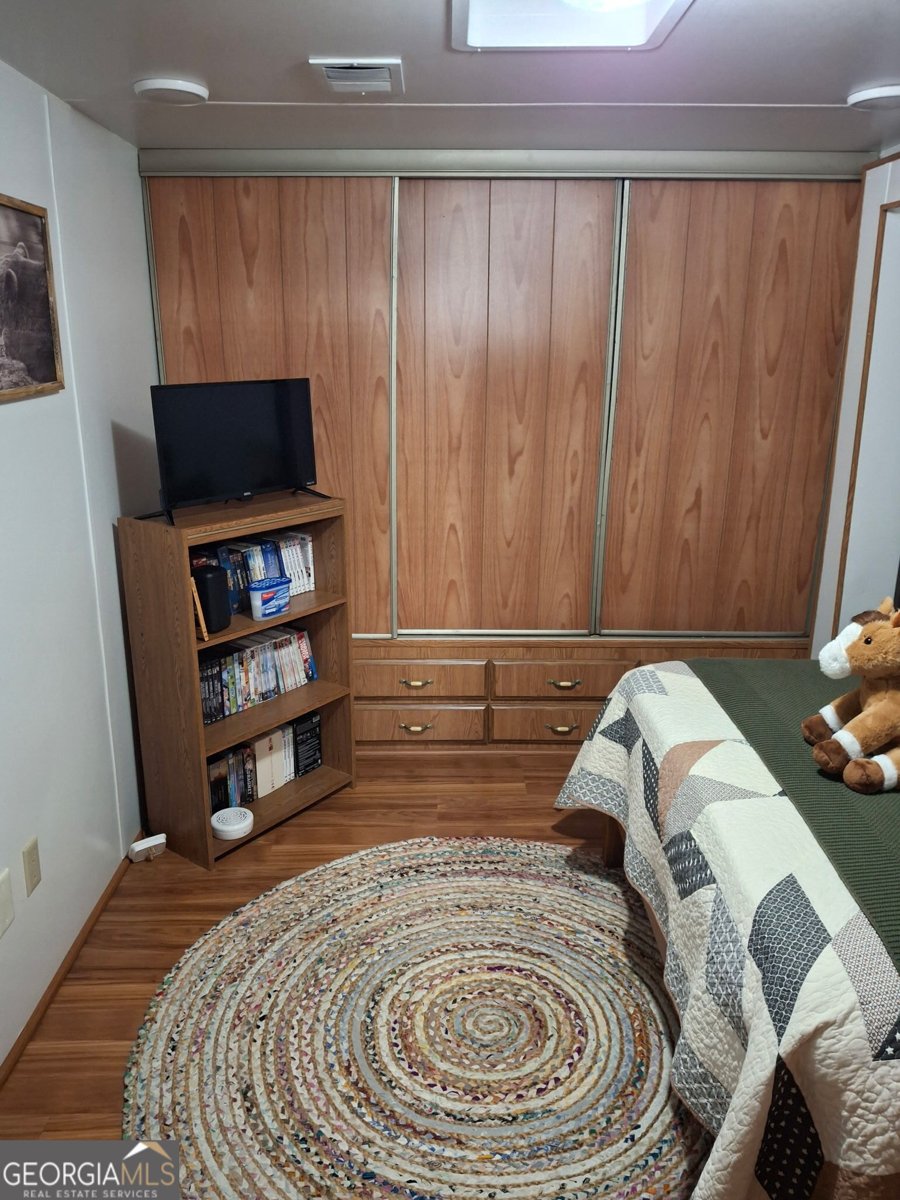 112 CINDY Parkway Cleveland - 16