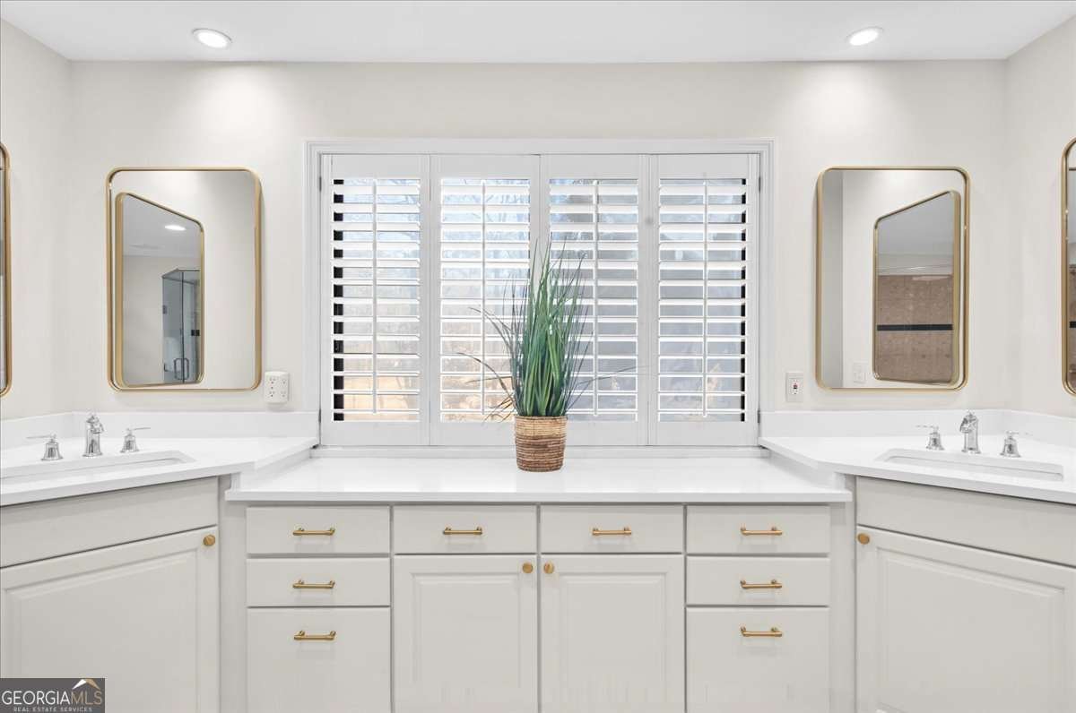 10155 Cresent Hill Lane Roswell - 25