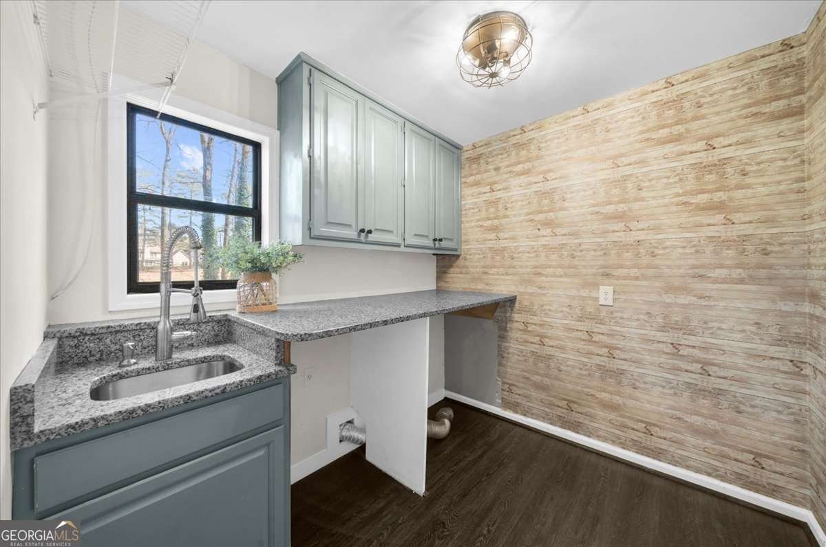 10155 Cresent Hill Lane Roswell - 38