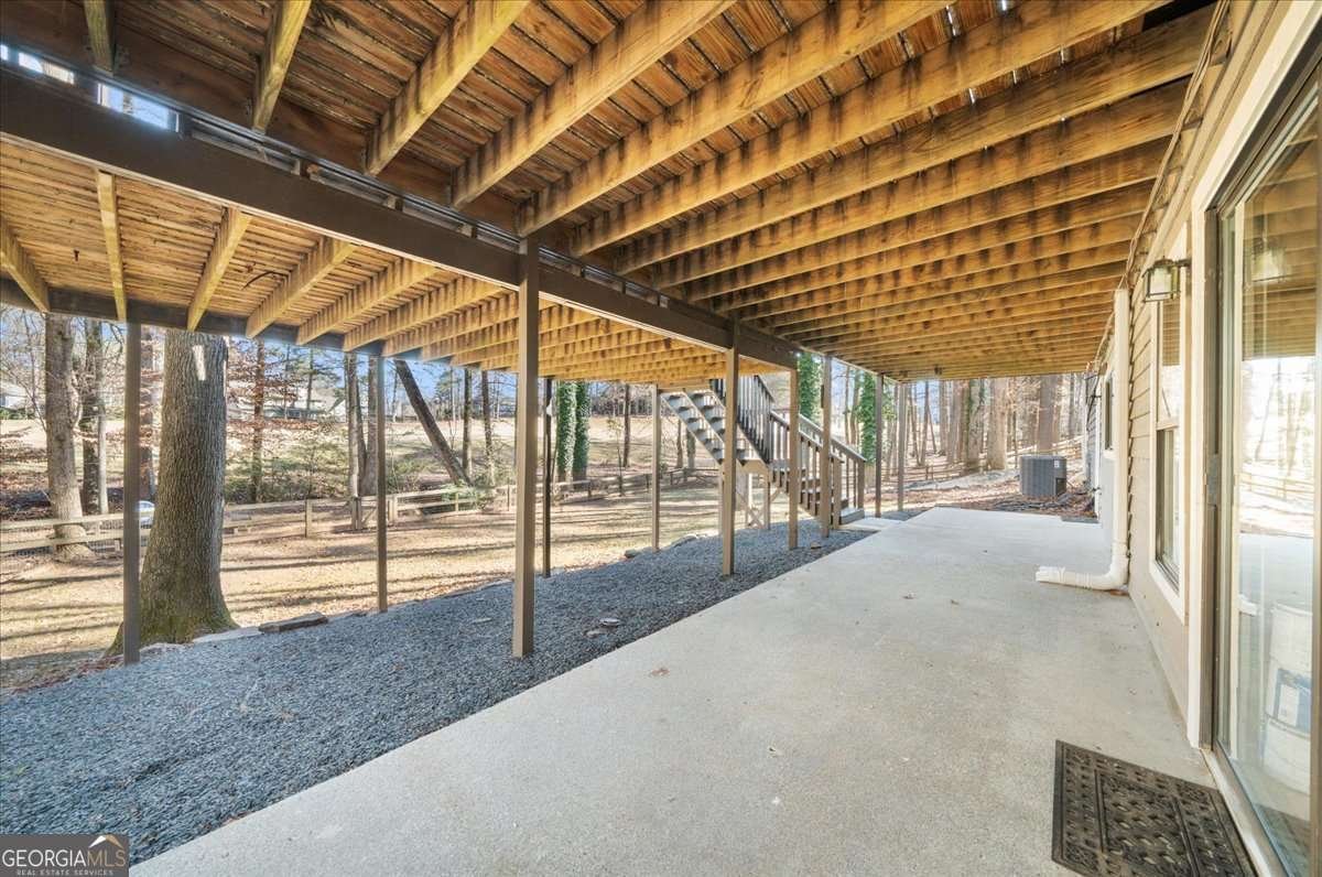 10155 Cresent Hill Lane Roswell - 39