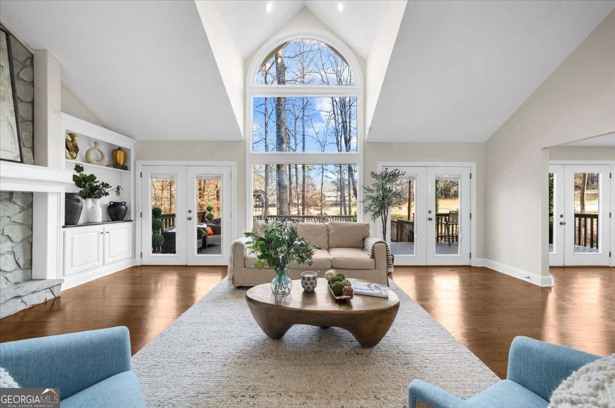 10155 Cresent Hill Lane Roswell - 4