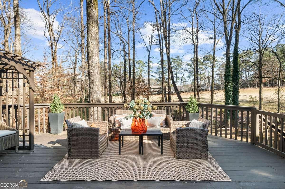 10155 Cresent Hill Lane Roswell - 41