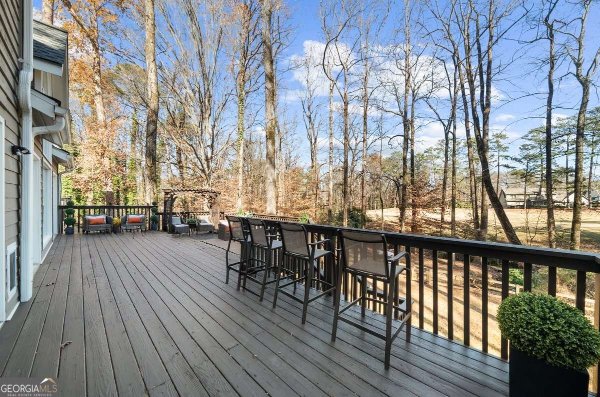 10155 Cresent Hill Lane Roswell - 42