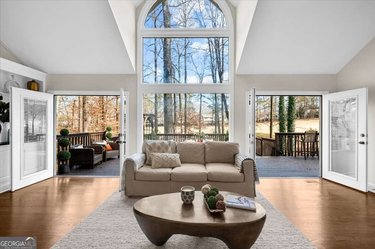 10155 Cresent Hill Lane Roswell - 6