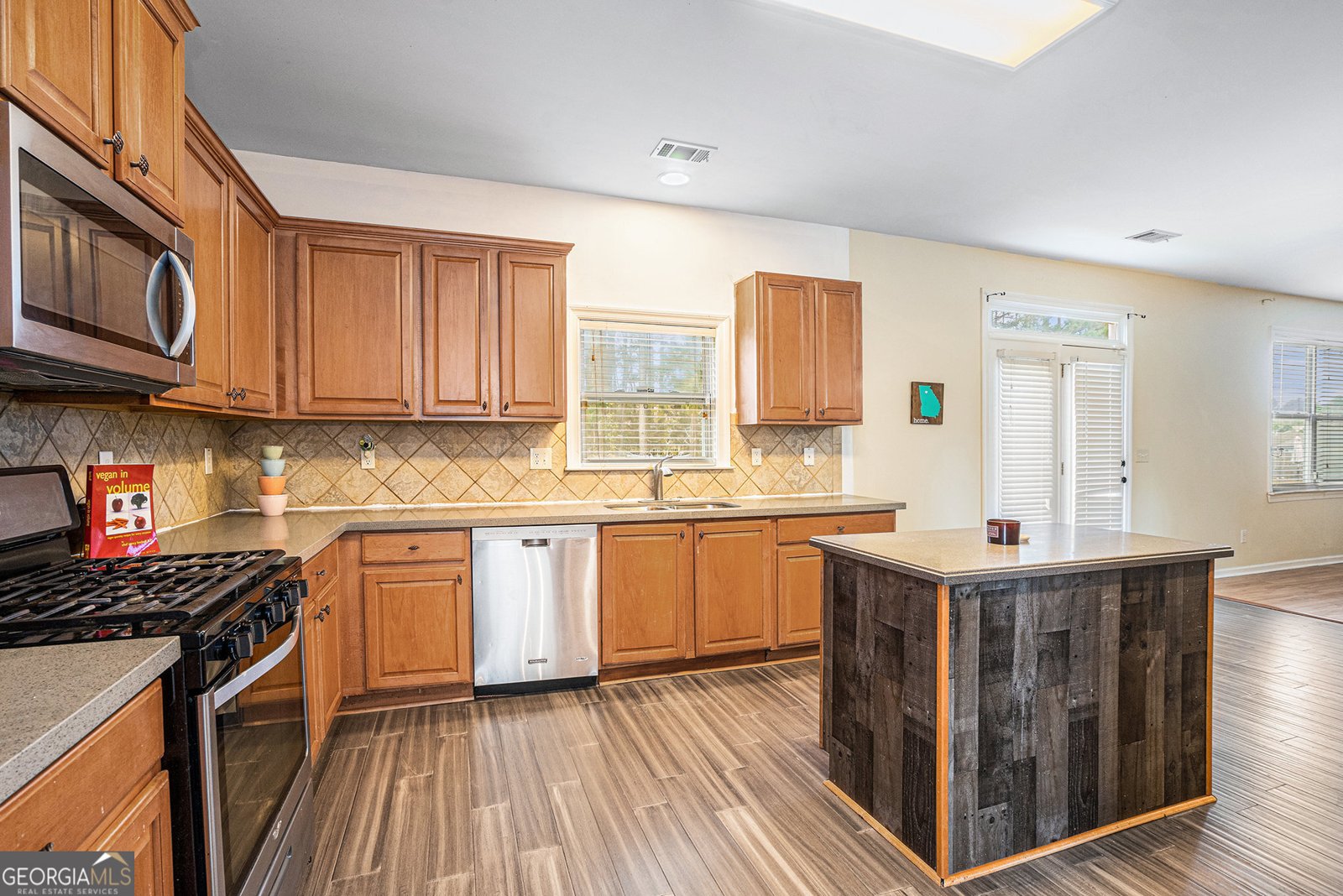 3745 PARK HILL Circle Loganville - 10