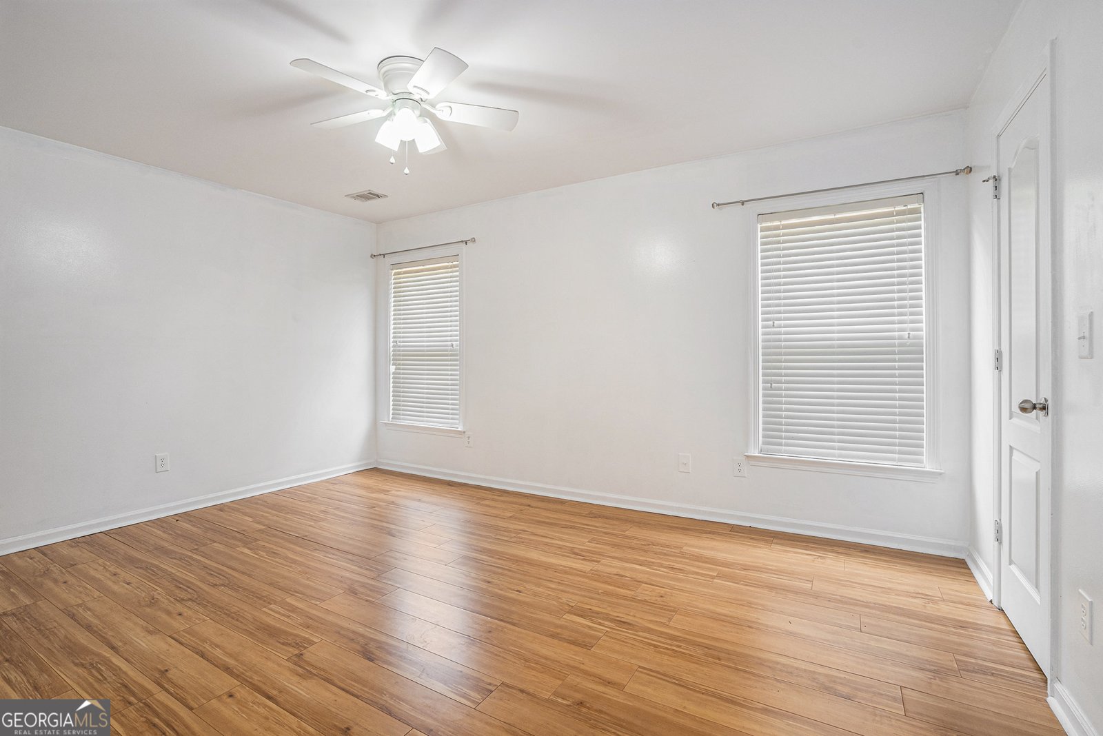 3745 PARK HILL Circle Loganville - 16