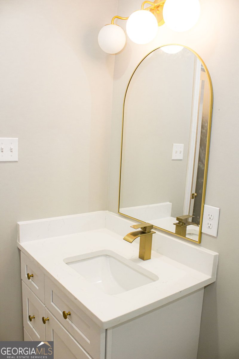 2749 Old Farm Road South Fulton - 27