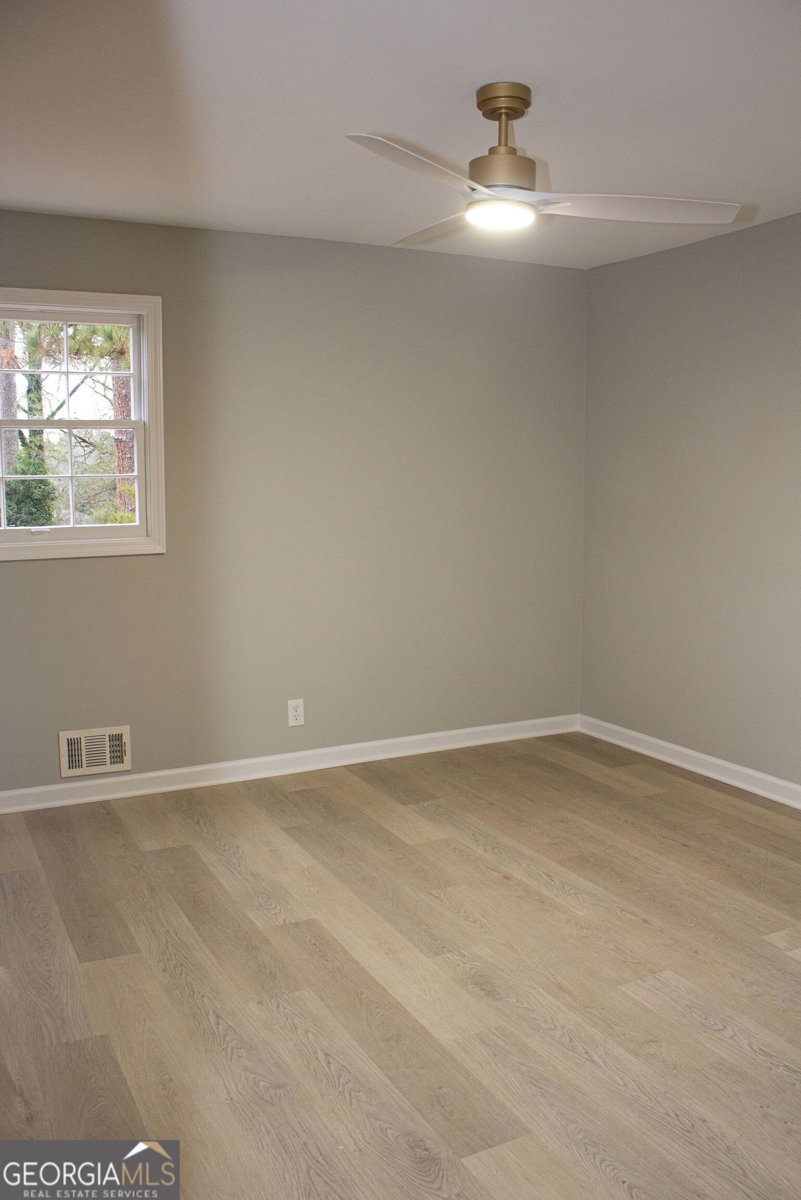 2749 Old Farm Road South Fulton - 32