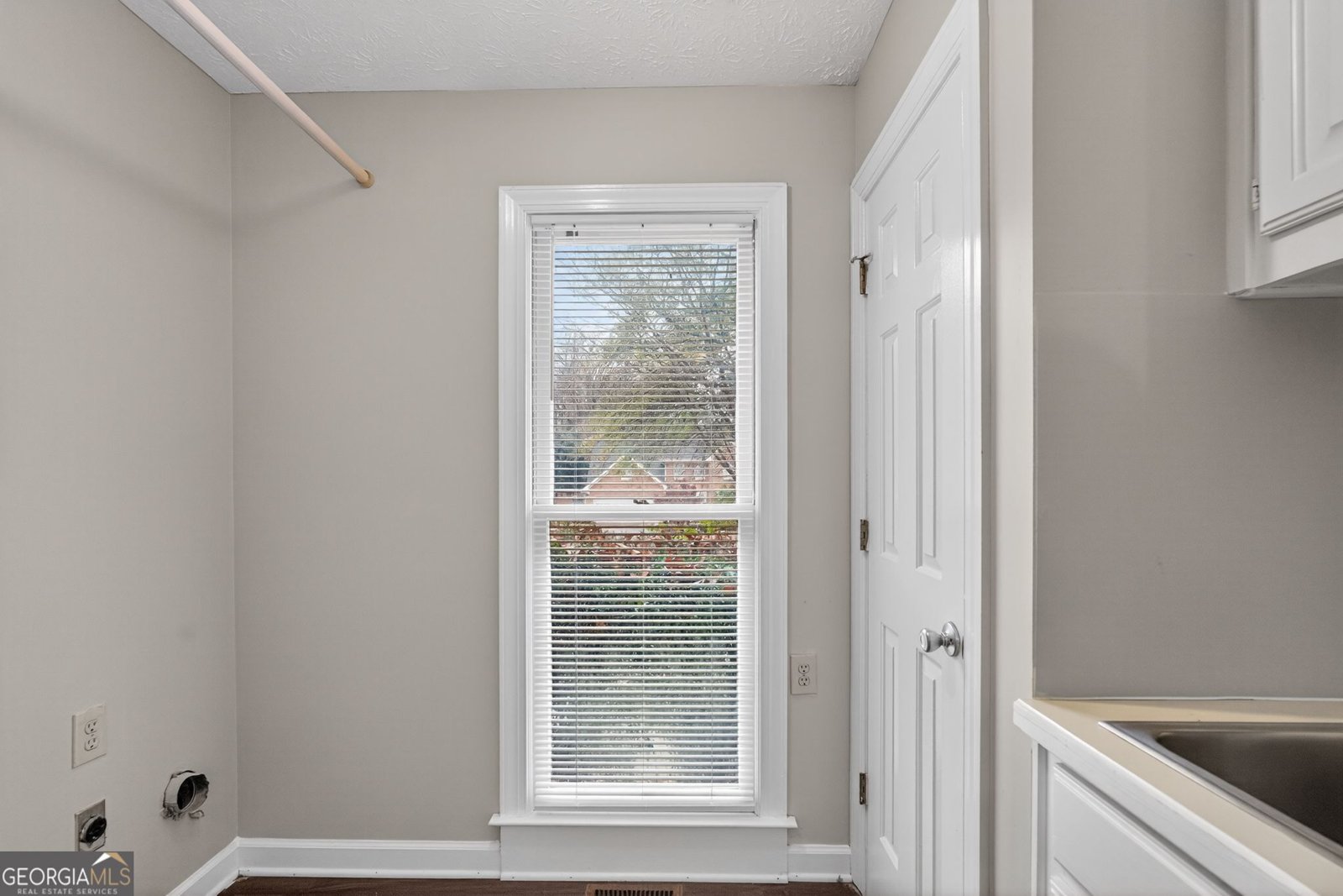 6251 Southland Forest Drive Stone Mountain - 35