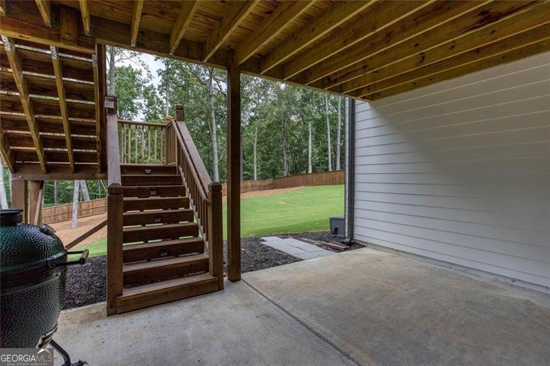 1041 Montrose Way Hoschton - 75