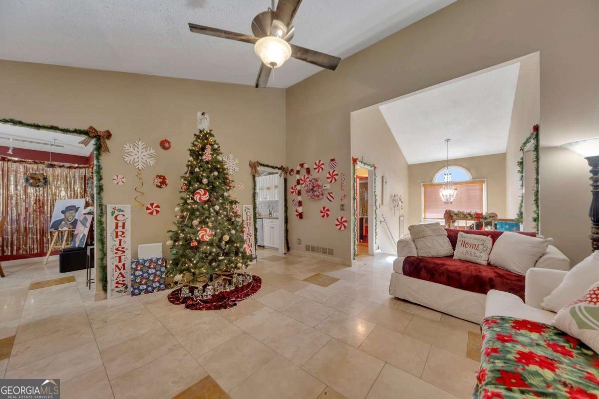 6401 Fox Run Winston - 12