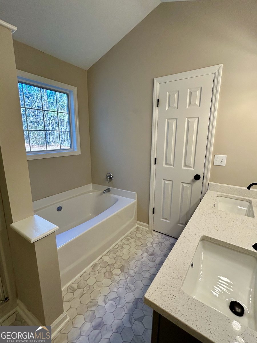 125 Montrose Way Lagrange - 17