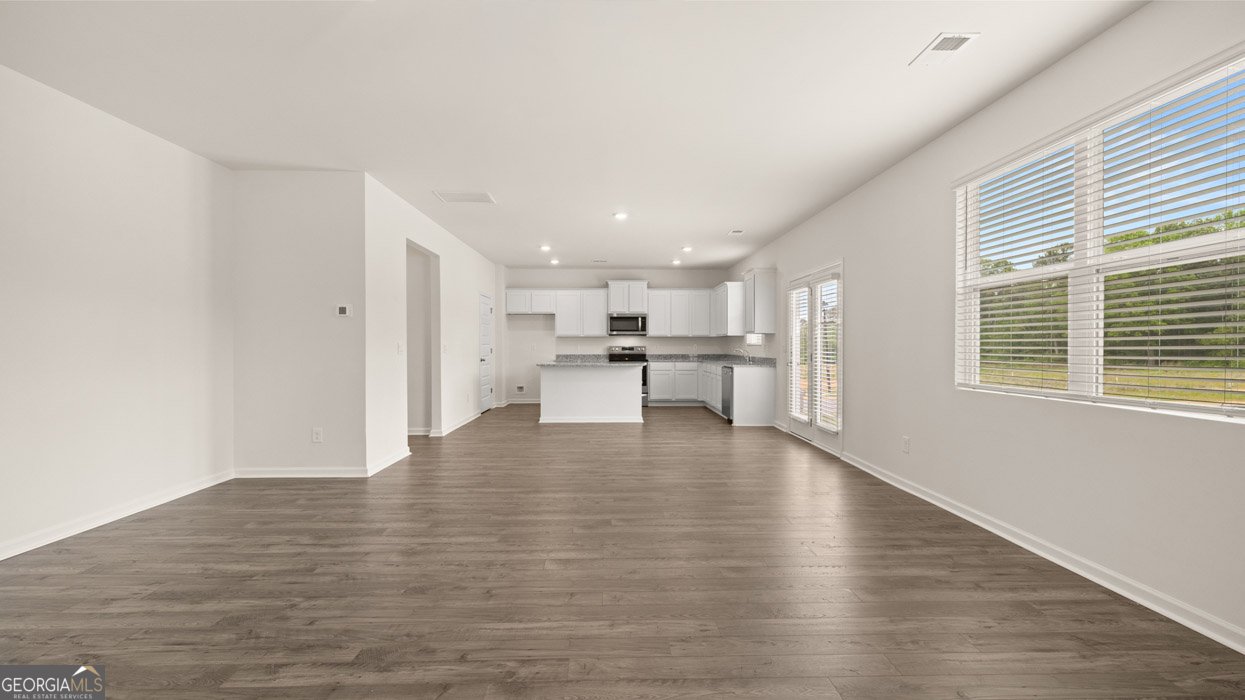 651 Whitman Lane Stockbridge - Photo 10