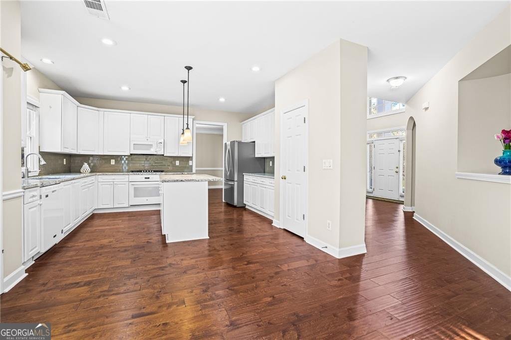 3010 Lakeside Court Johns Creek - Photo 8