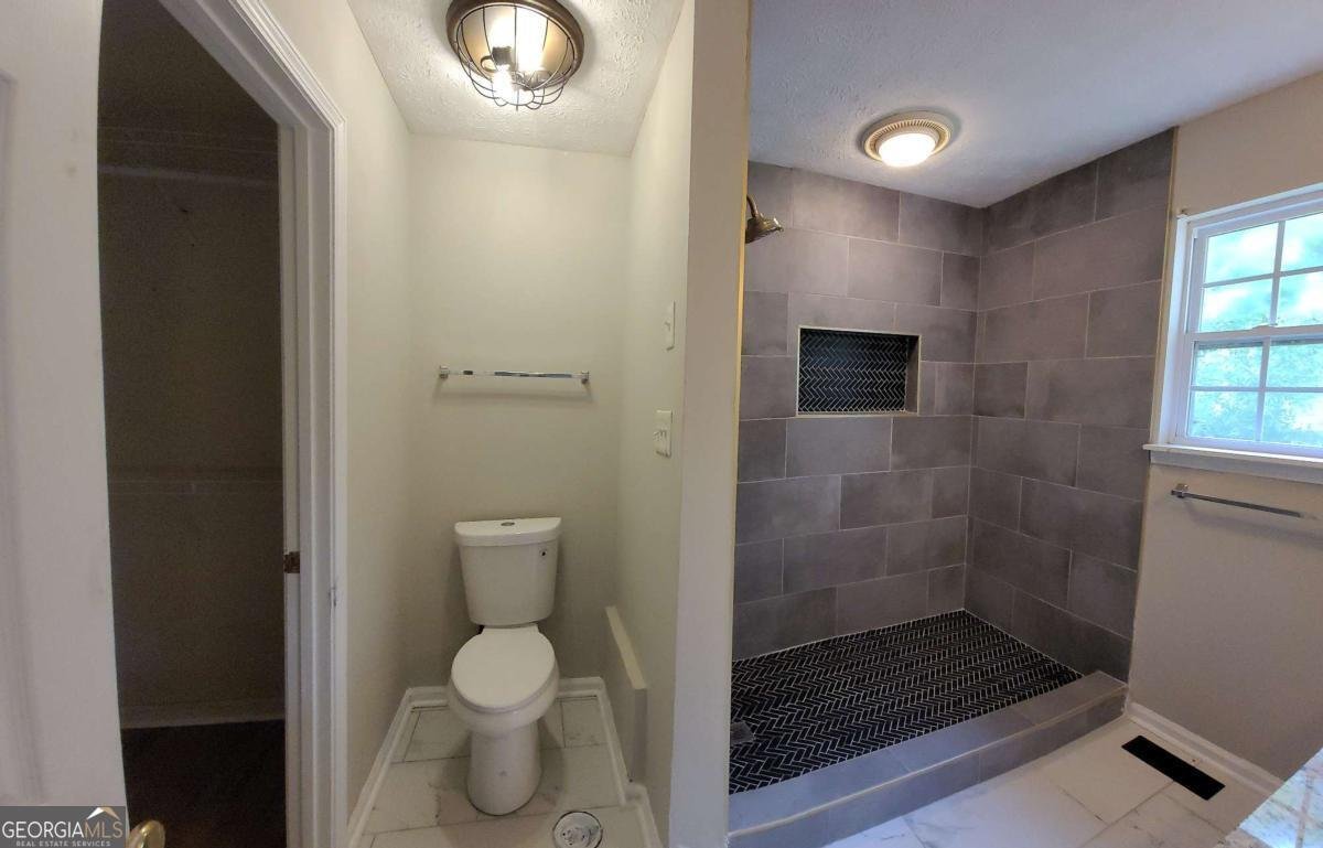 363 16th Street Griffin - 17