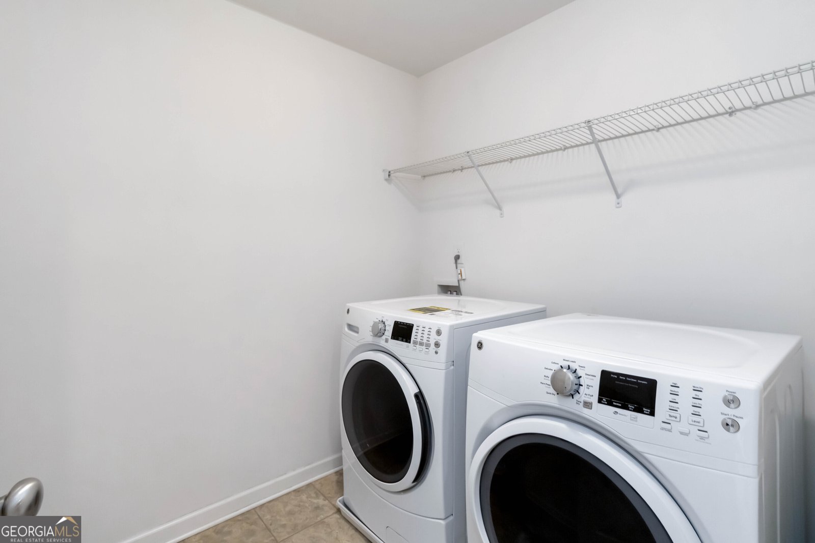 7729 Rutgers Circle Fairburn - 37