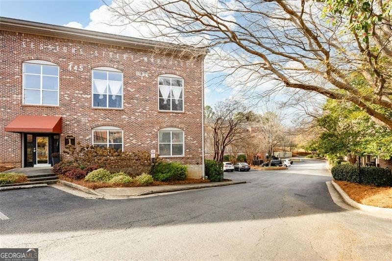 445 SESSIONS Street Marietta - 32