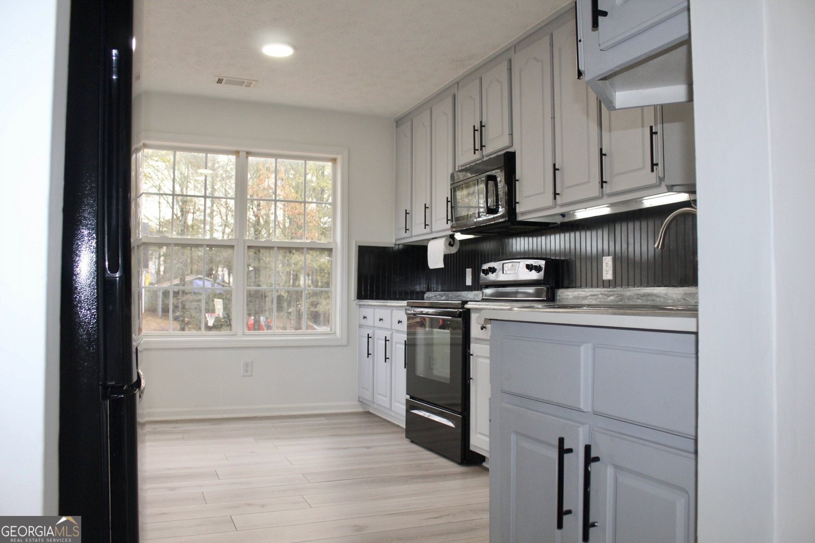 453 Fernwood circle Statham - 6