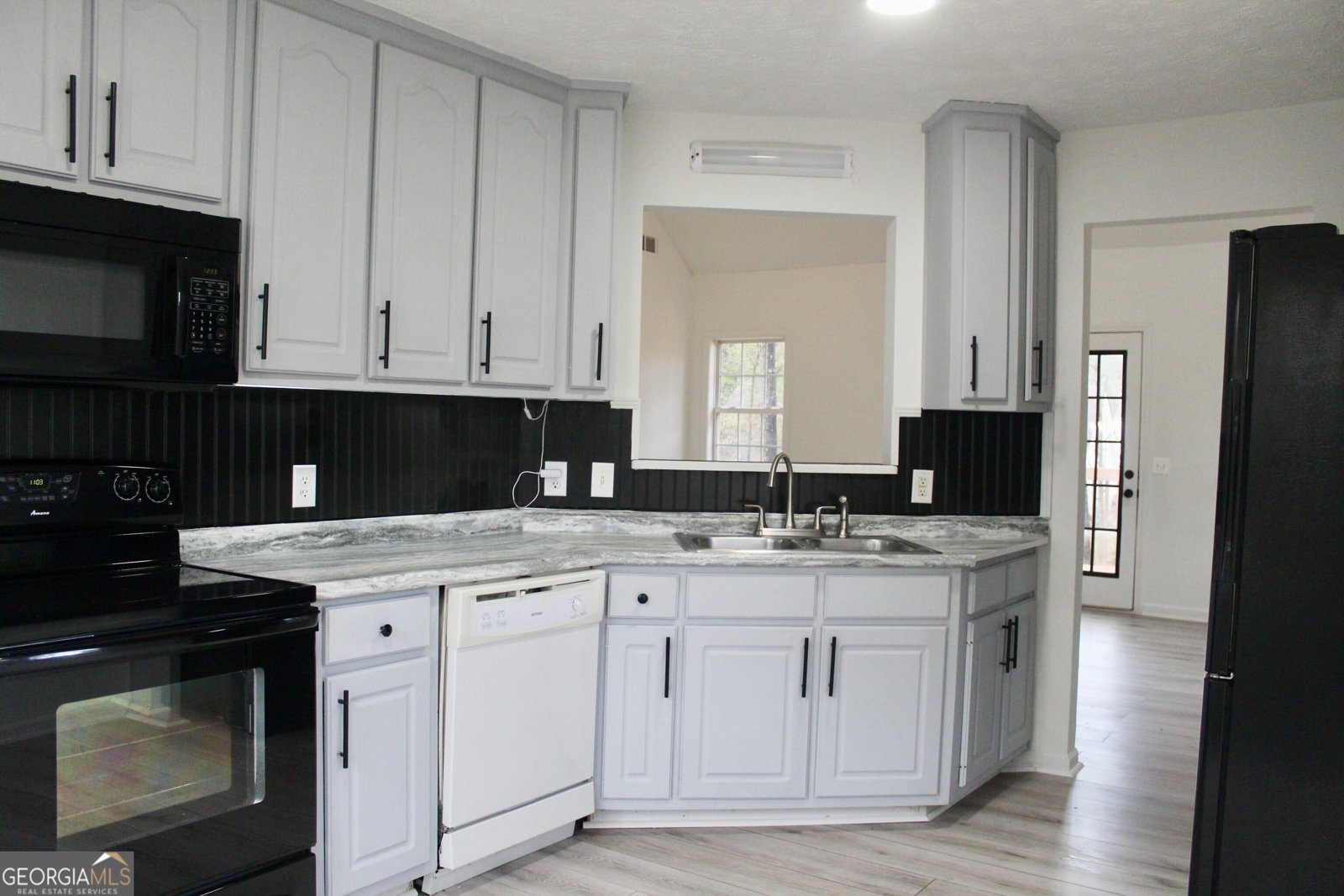 453 Fernwood circle Statham - 8