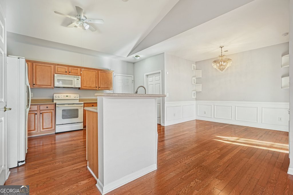 2356 Barrett Cottage Place Marietta - Photo 12