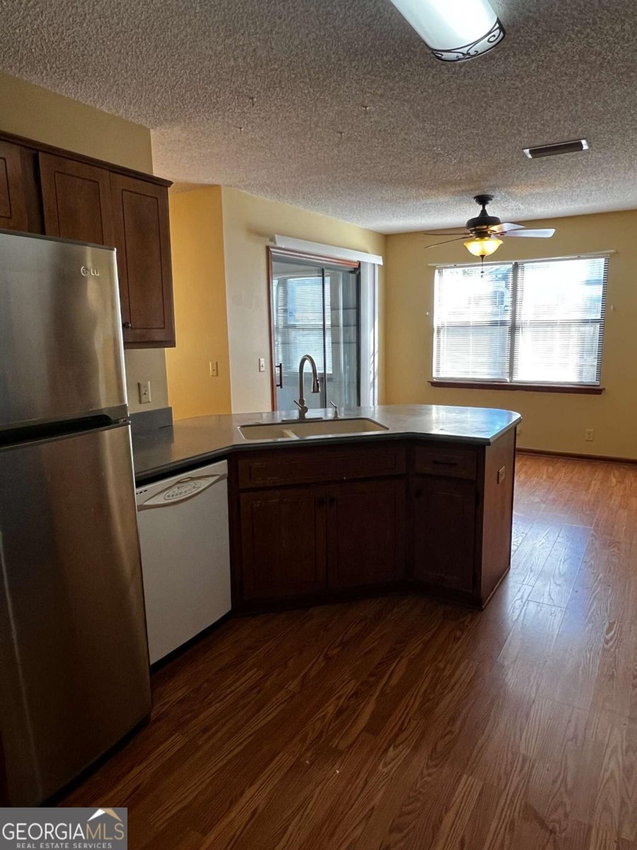 132 Woodvalley Drive Kingsland - 4