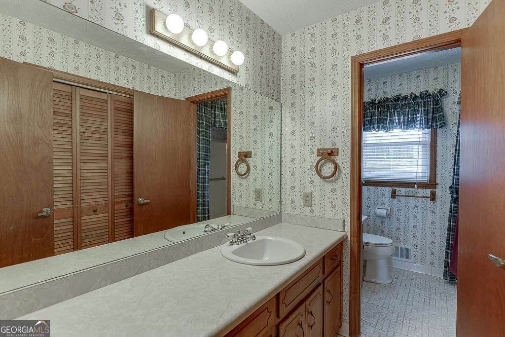 517 Cole Drive Lilburn - 20