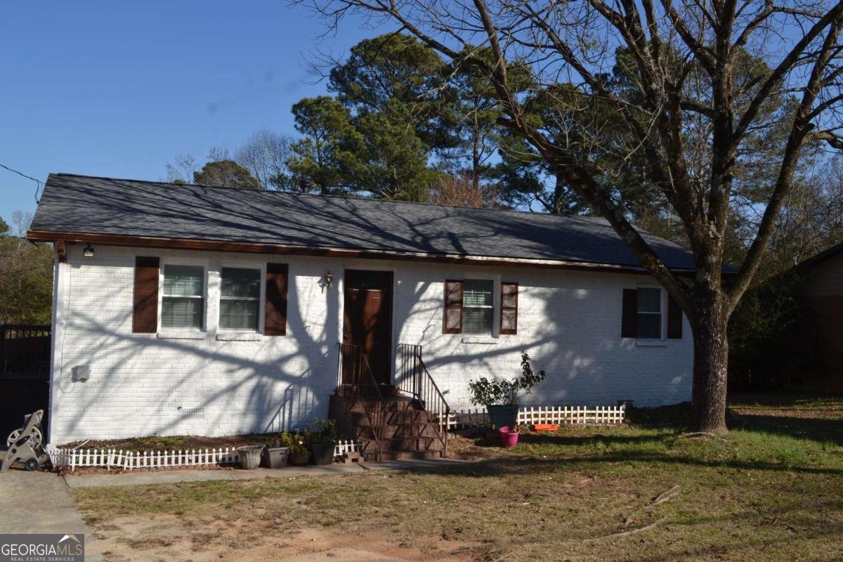 555 Lee Byrd Road Loganville - 2