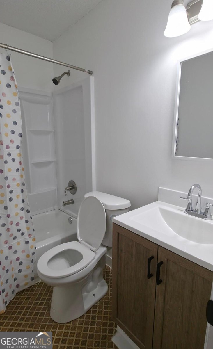 213 Stratford Drive Warner Robins - 23