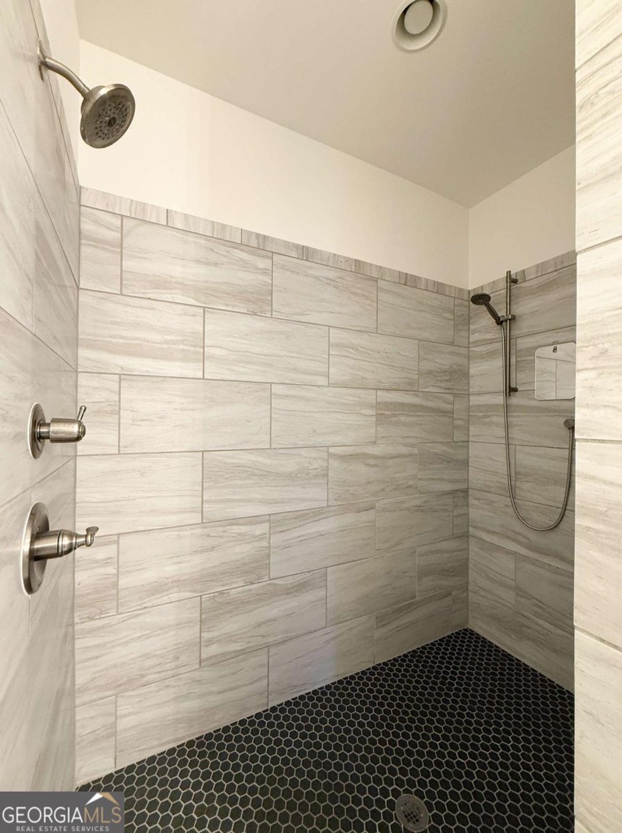 5736 Main Street Flowery Branch - 20