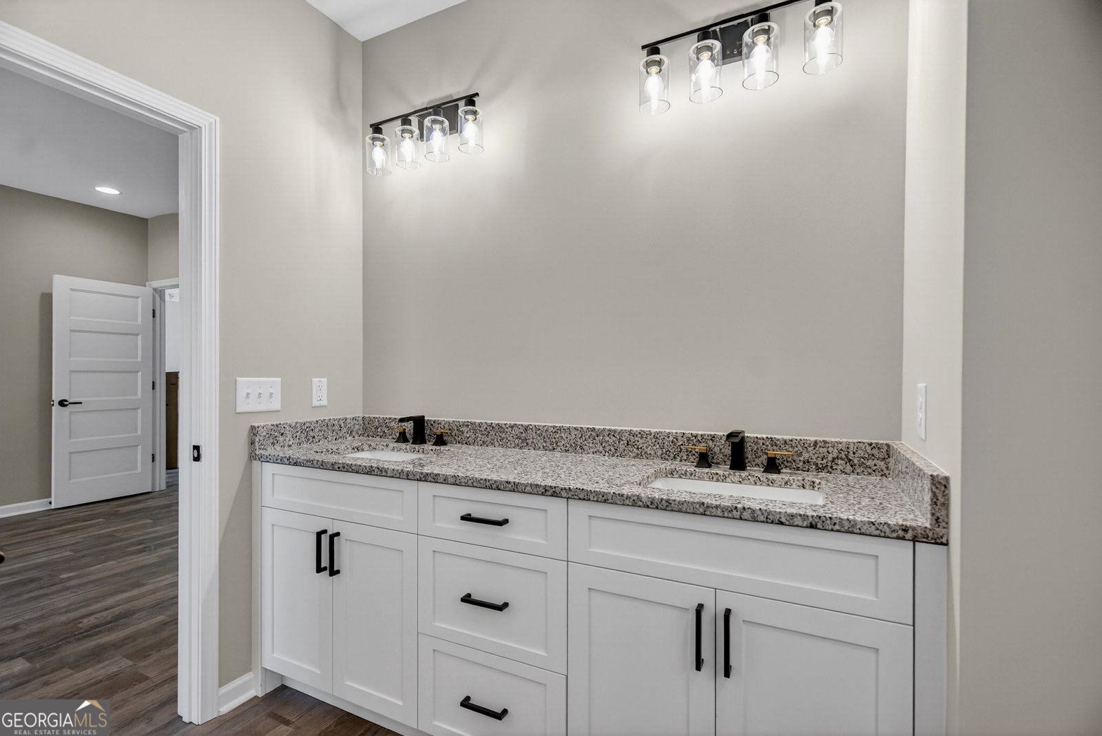 3080 15th Lanett - 15