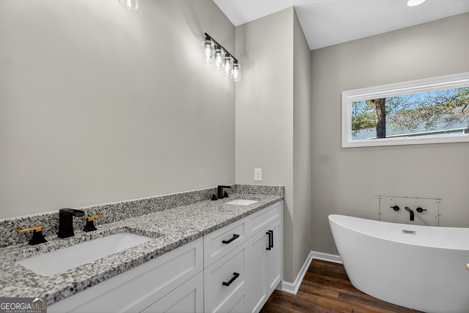 3080 15th Lanett - 16