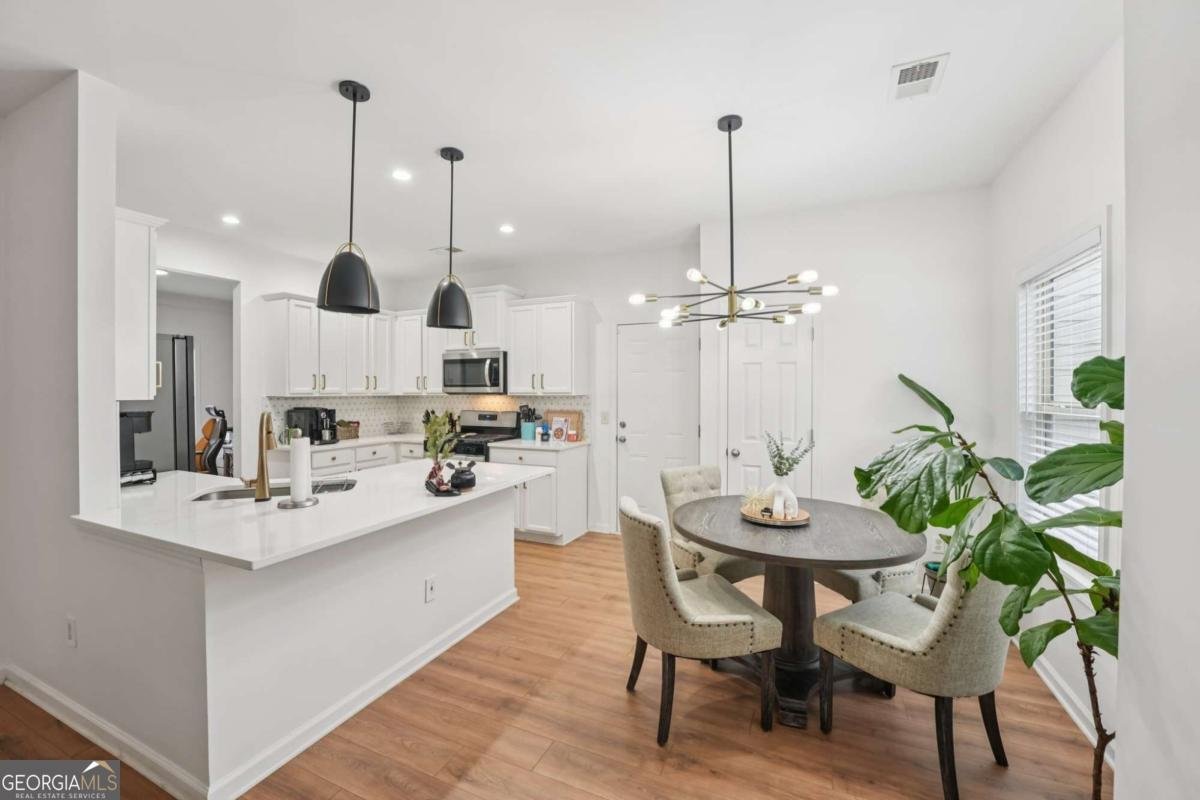 218 Haleys Court Woodstock - 13