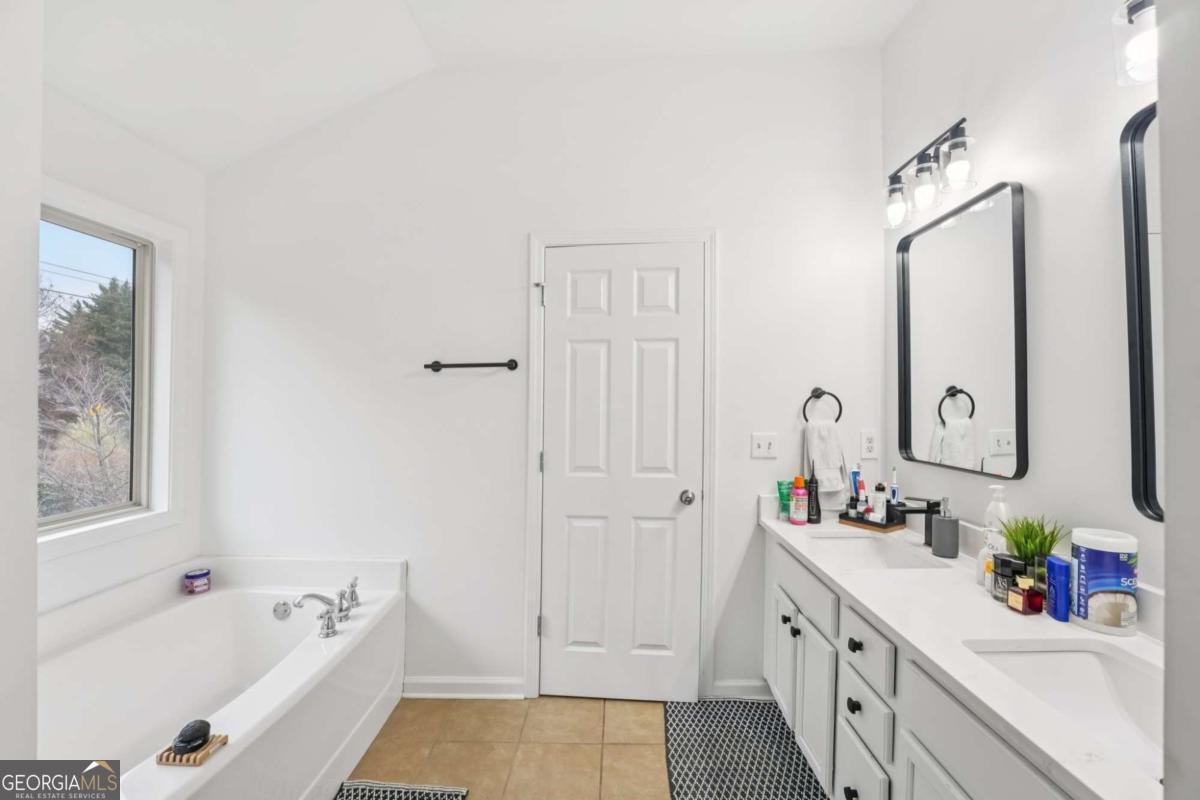 218 Haleys Court Woodstock - 27