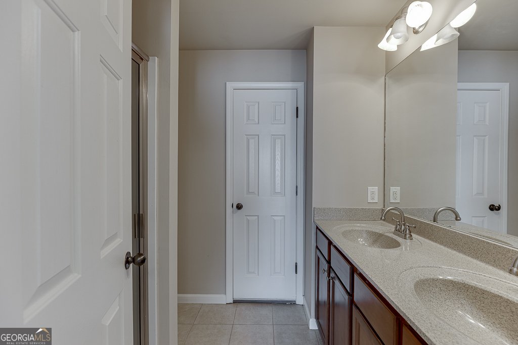 1043 Nightfall Court Suwanee - 27