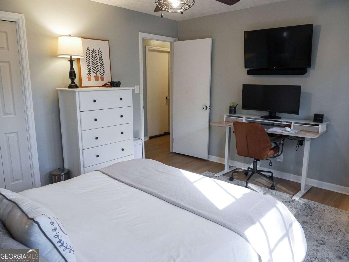 370 Ridgeview Drive Auburn - 28