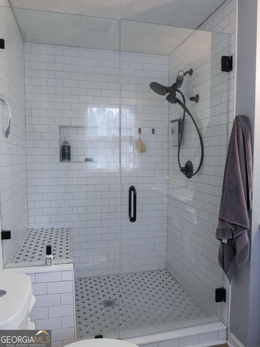 370 Ridgeview Drive Auburn - 34