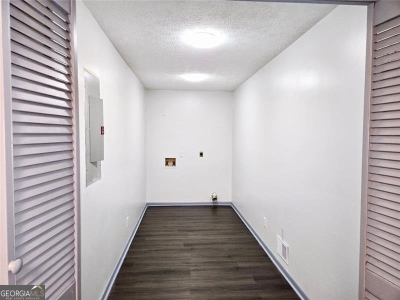 7275 HERNDON Fairburn - 18