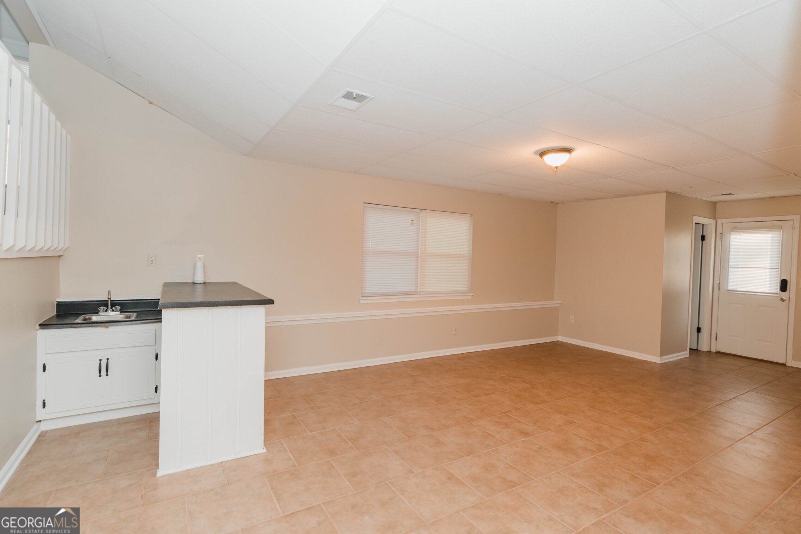 6801 Creekwood Drive Douglasville - 23